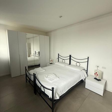 Condominio La Torre 2 Galliate Екстер'єр фото